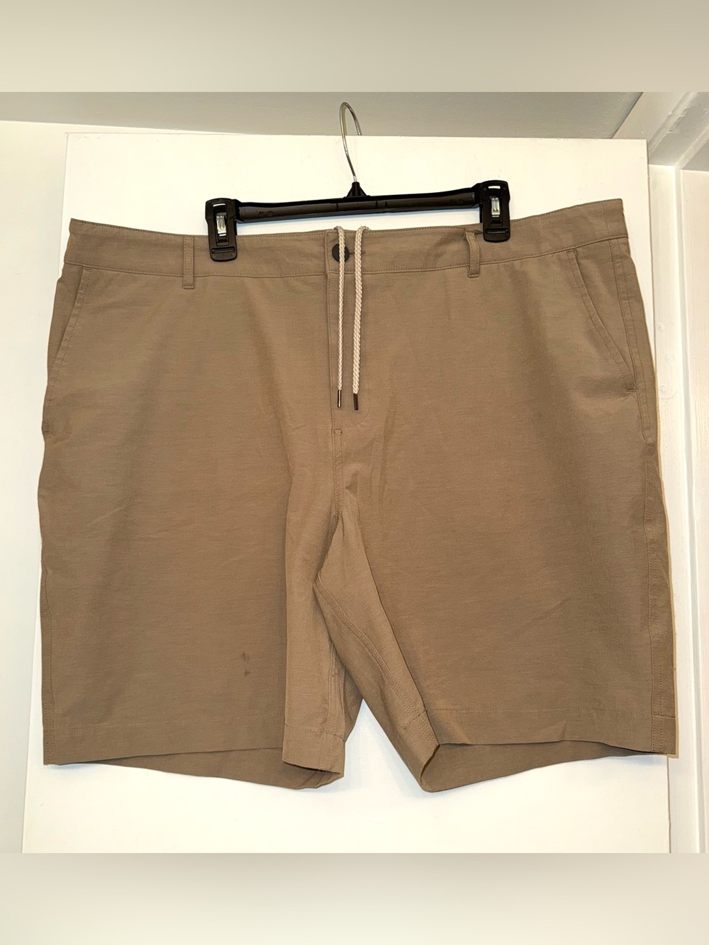 Faherty All Day  Khaki Casual Drawstring Shorts, size 40